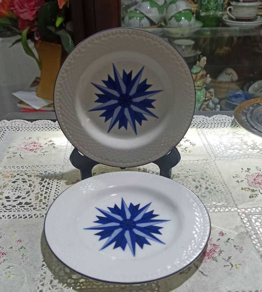 Piring Keramik Vintage