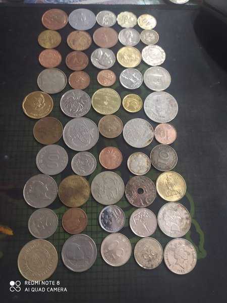 A2552 Set 50 keping Berbeda Koin Kuno Koleksian Sesuai Gambar