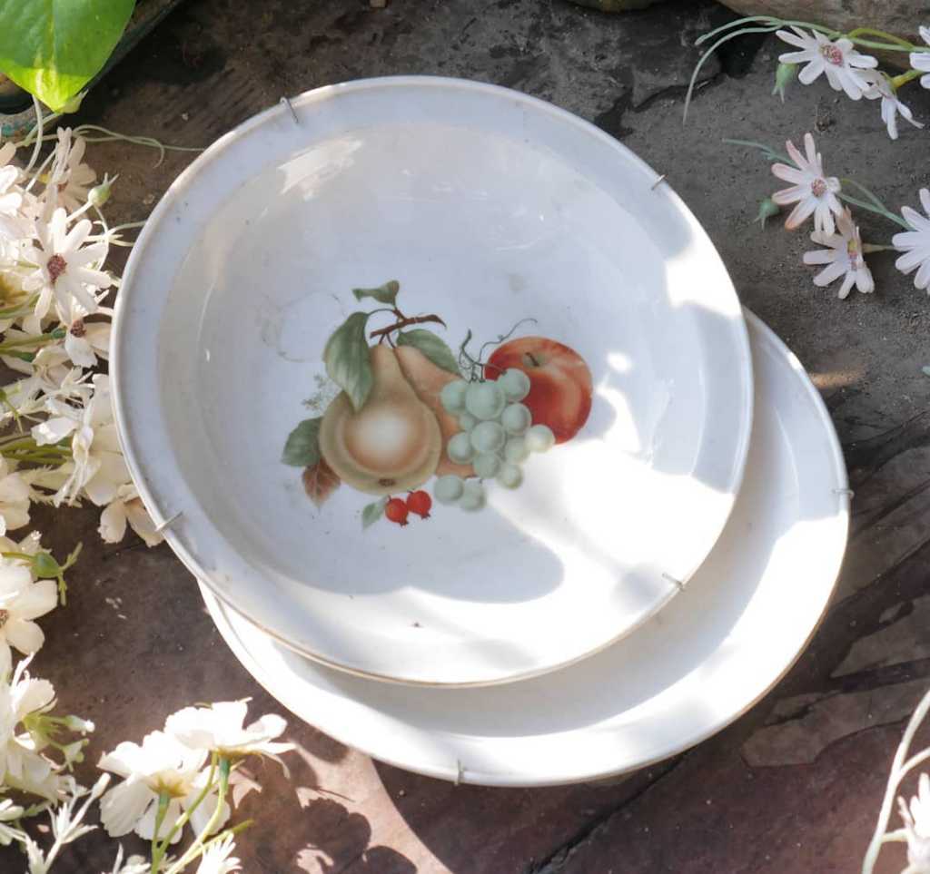 Piring Keramik Vintage China