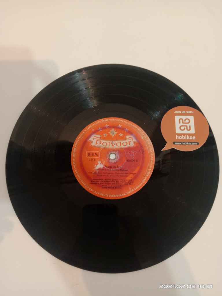 Piringan Hitam Leo Waldy