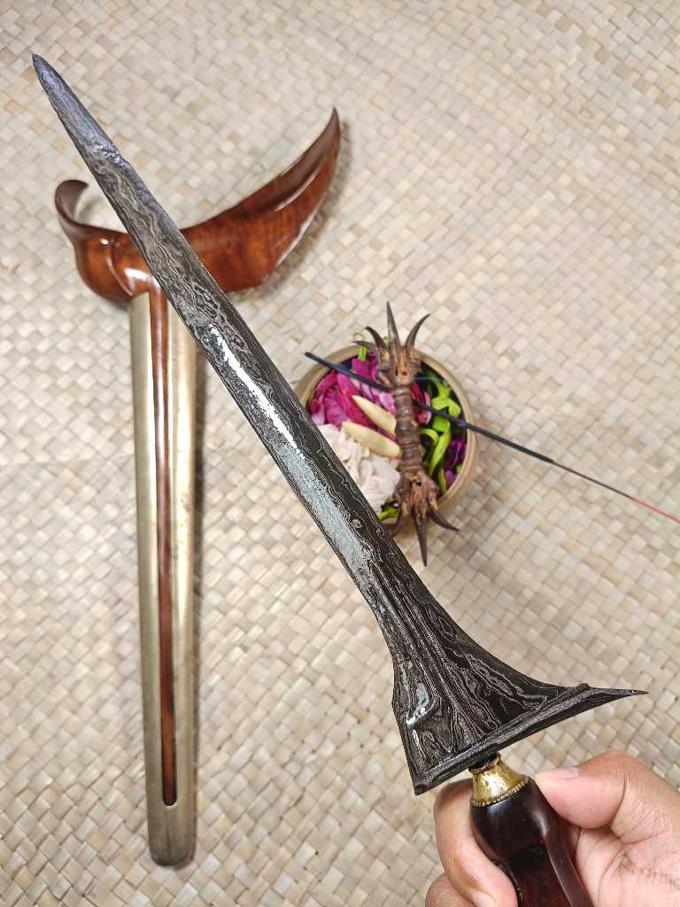 KERIS PUSAKA BERTUAH JALAK SANGU TUMPENG PAMOR NGULIT SEMONGKO ELSUBHA