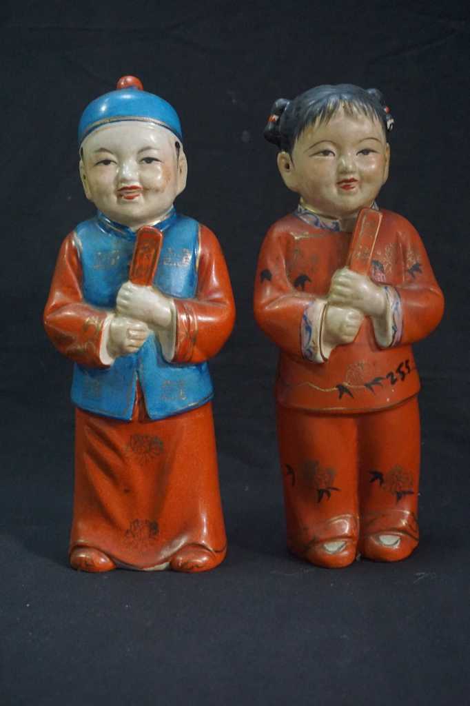 patung porselin sepasang