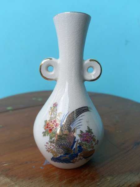 Guci Porcelain Vintage