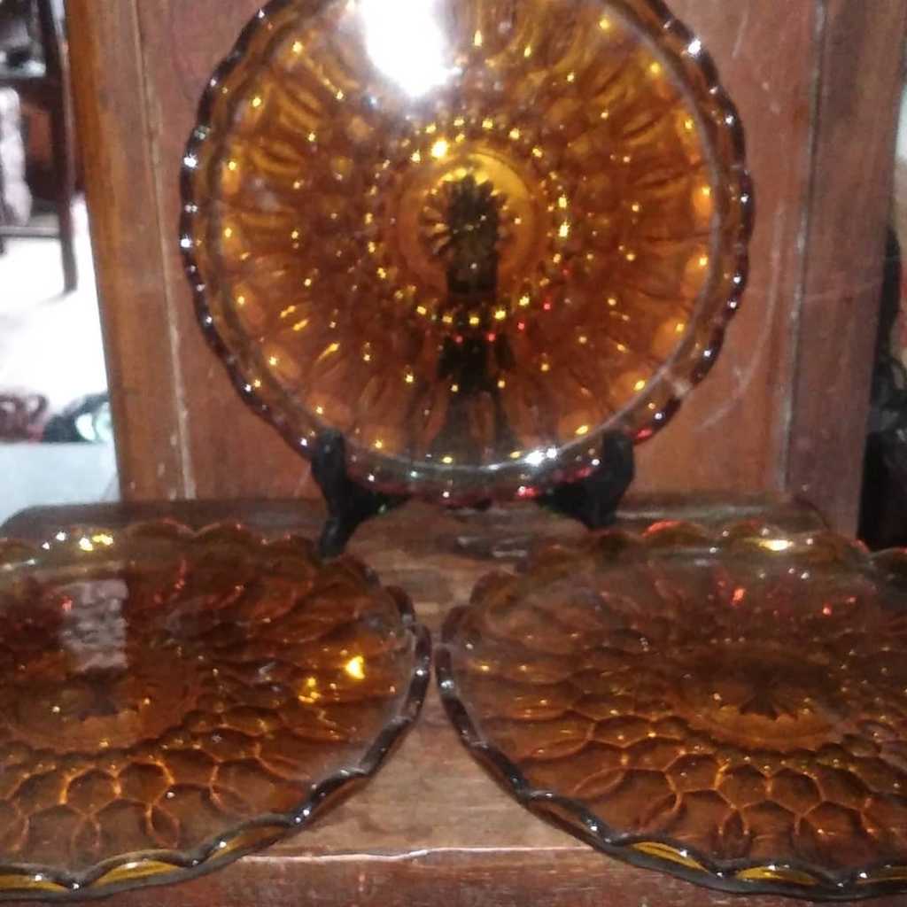 Piring Keramik Vintage