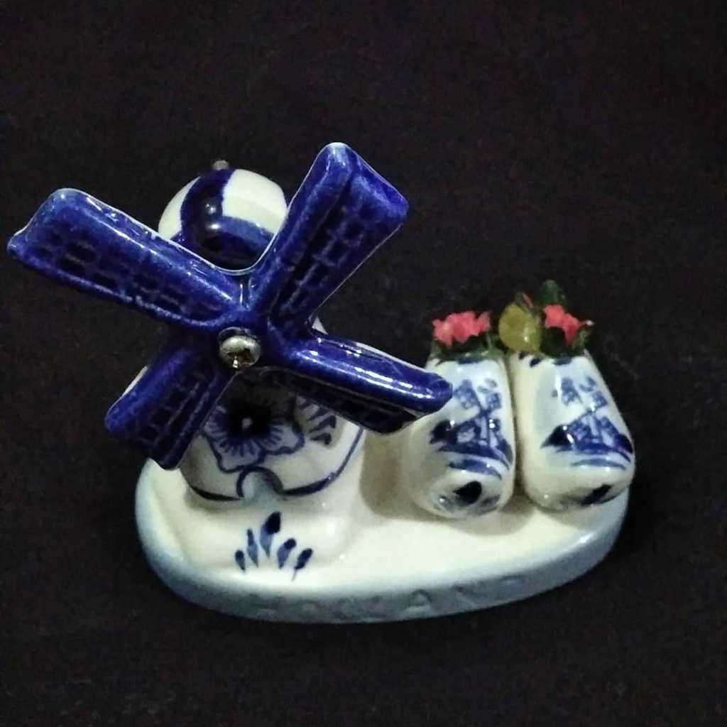 Hiasan Holland tinggi 8 lebar 8