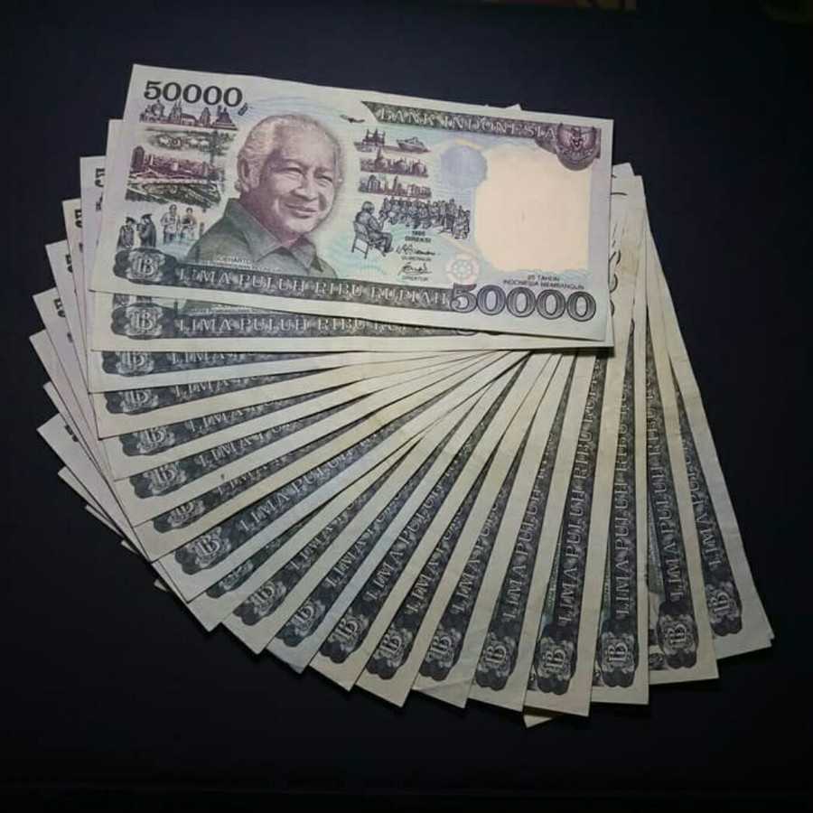 uang kuno 50000 Soeharto kertas