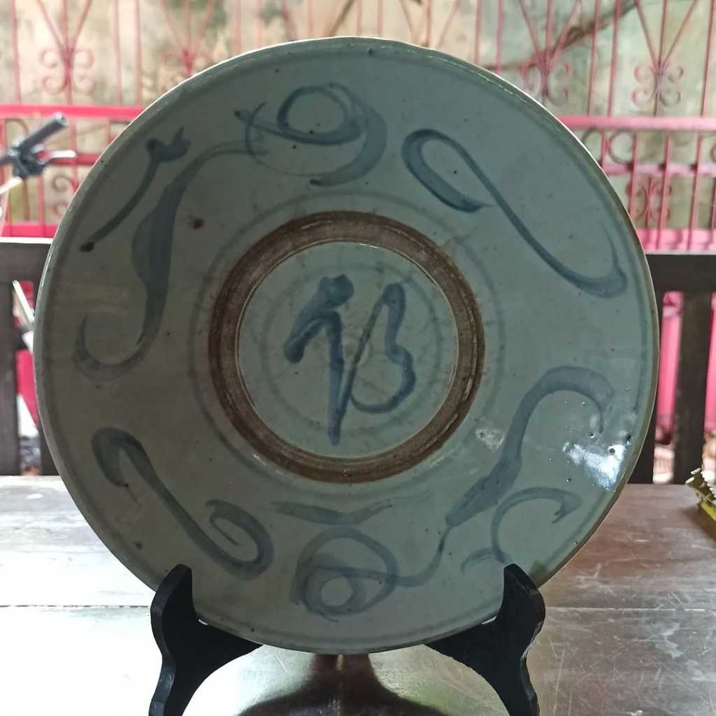Piring Keramik Antik China
