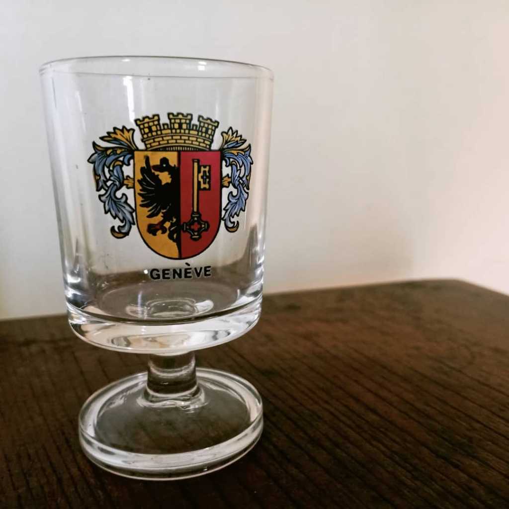 GELAS KECIL /SLOKI GENEVE SWISS??