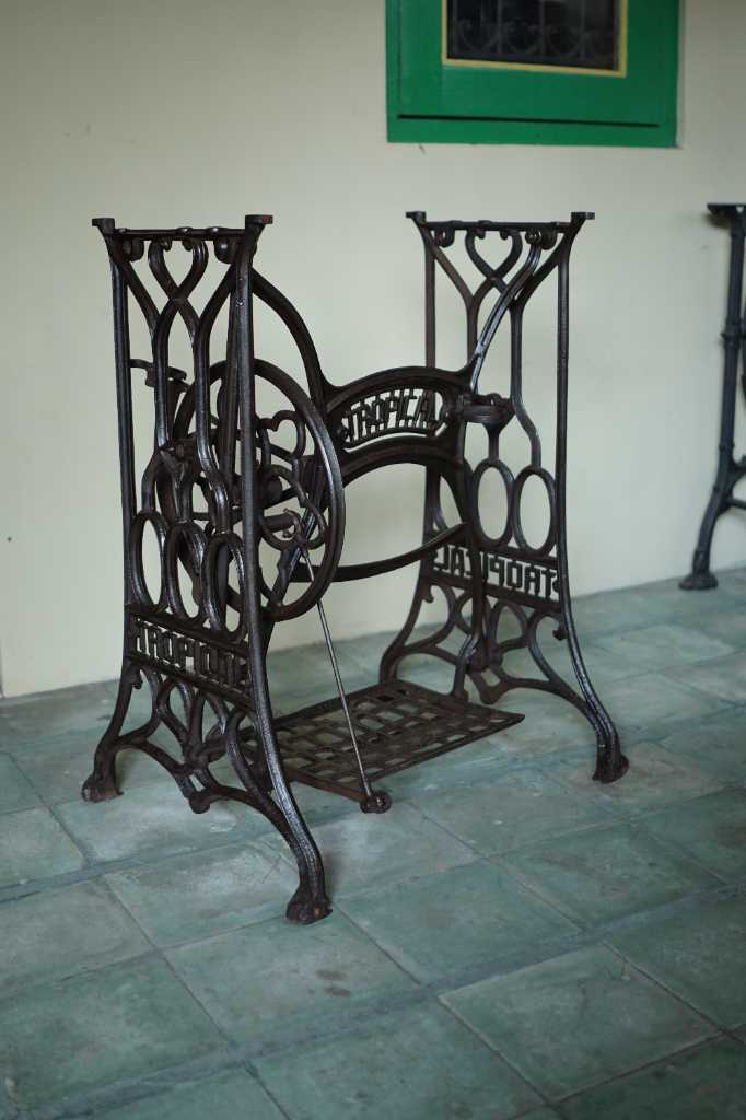 Mesin Jahit Tropical