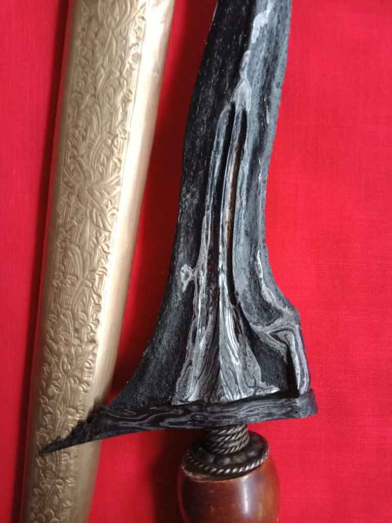 Keris senopaten pamor Pulo Tirto