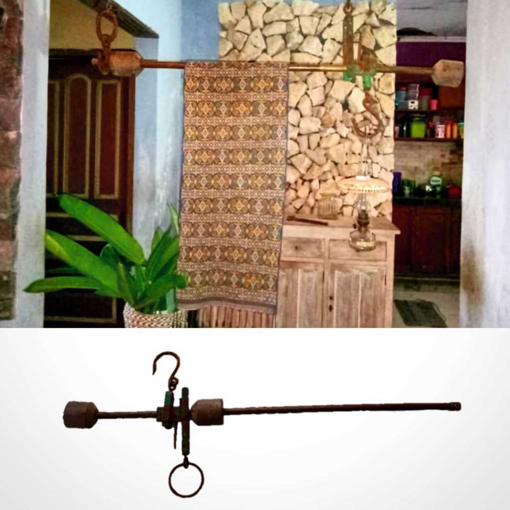 Timbangan Vintage Kuningan