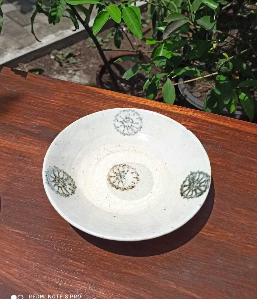 Piring Keramik Antik China