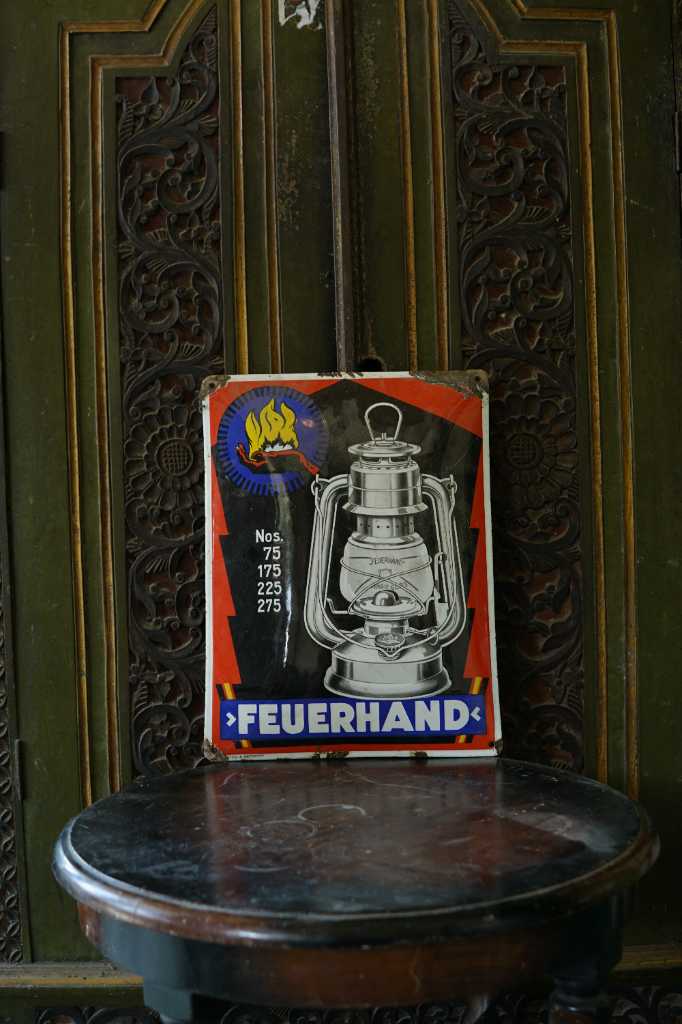 Enamel Feuerhand German