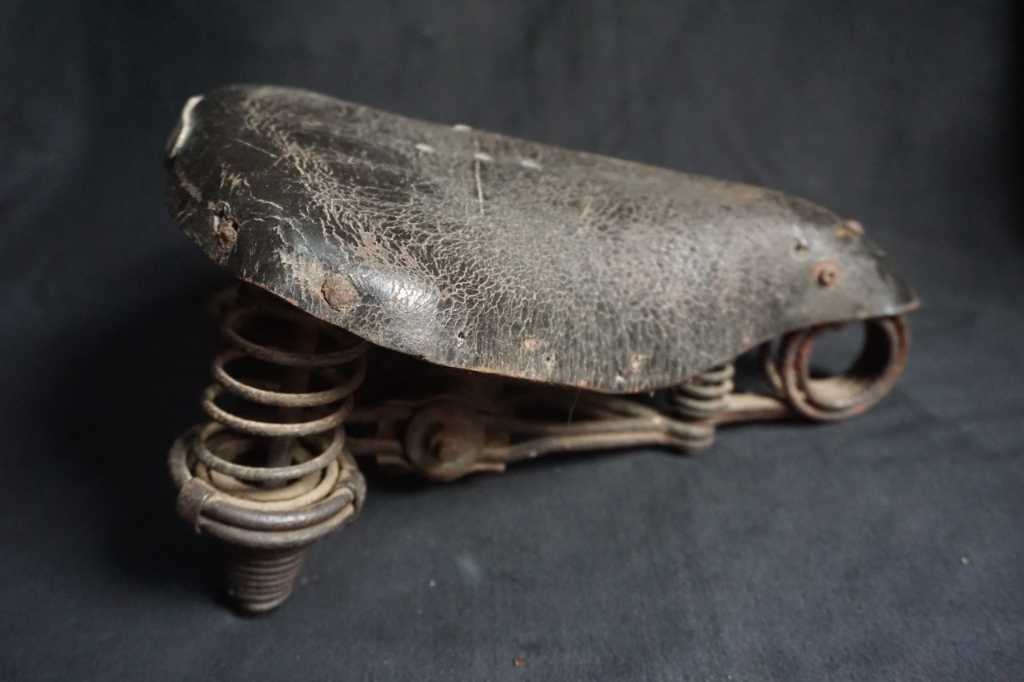 sadel sepeda laki laki