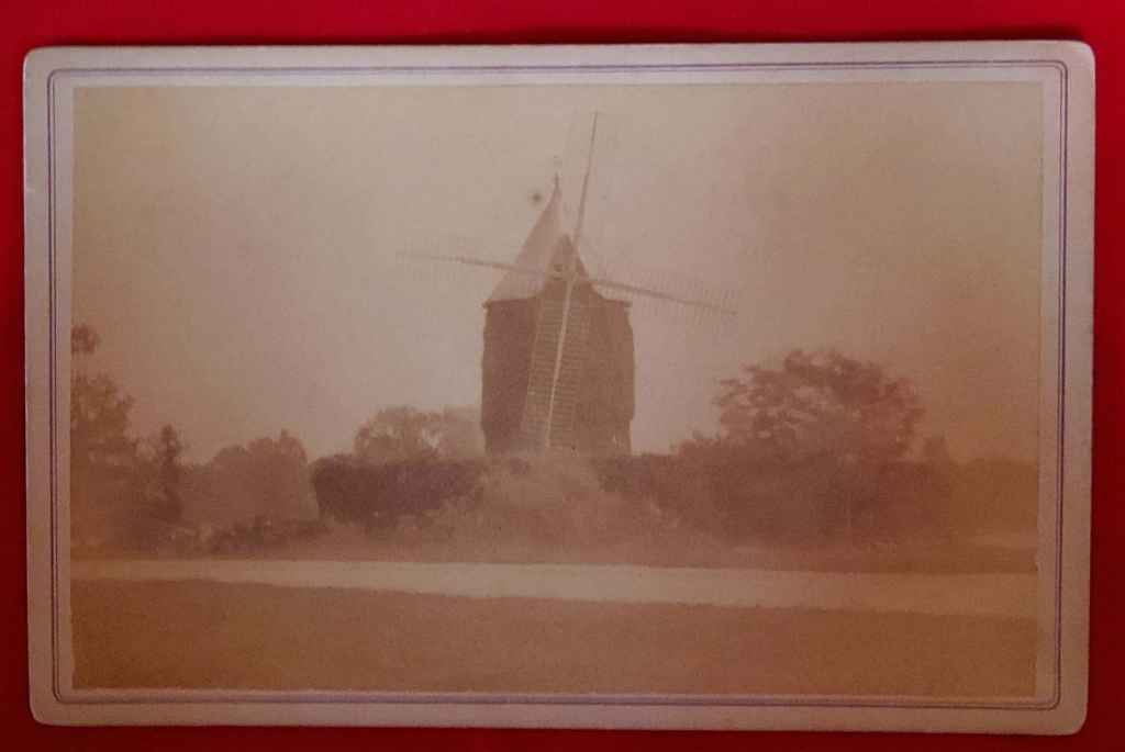 Foto Antik / Foto Kuno ; estimasi tahun 1870-an; ukuran 16.4cm x 10.8cm "Moulin du Bovi Boulagne" 0041