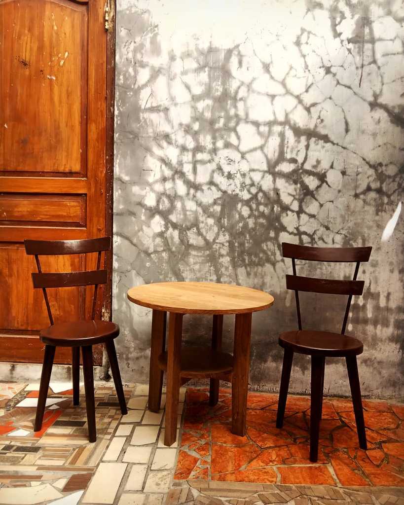 Set meja kursi Teras