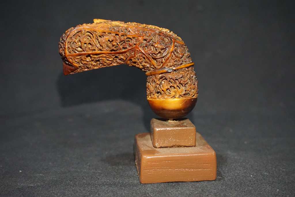 Handle Keris Patah Tiga