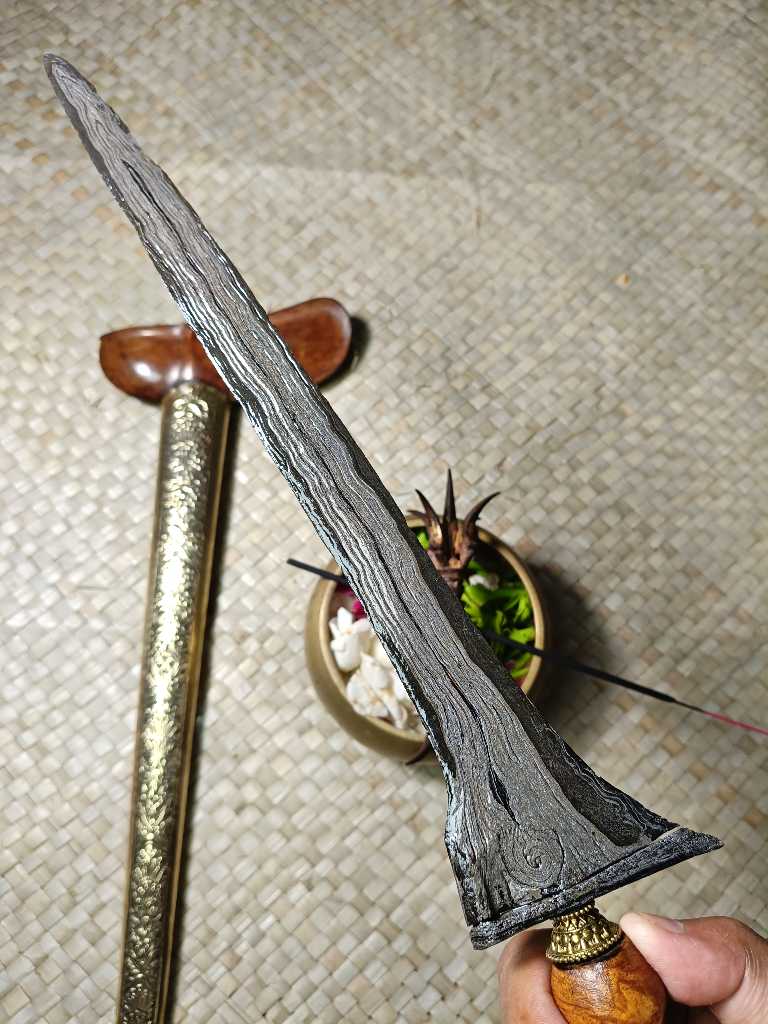 KERIS PUSAKA BERTUAH TILAM UPIH COMBONG PAMOR PANDHITA ABALA PANDHITA KUL BUNTET BLAMBANGAN ELSUBHA