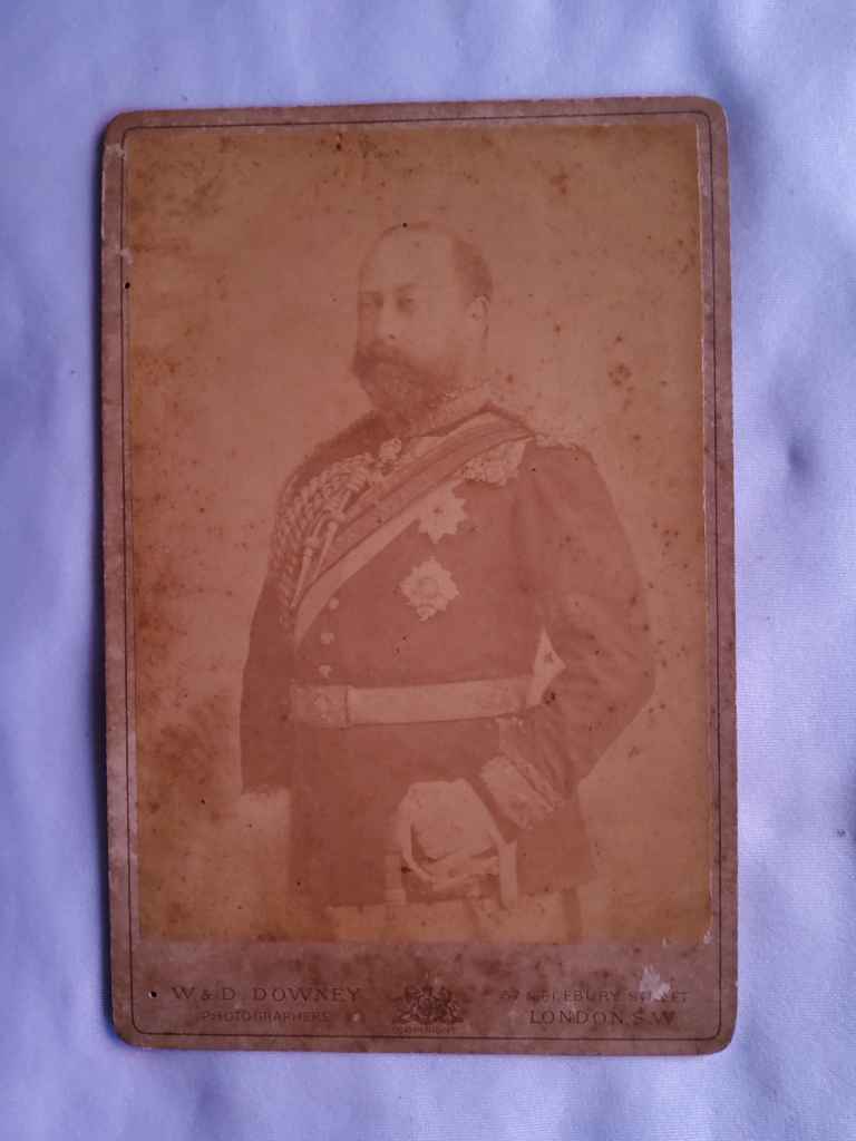 Foto Antik / Foto Kuno ; estimasi tahun 1870-an; ukuran 16,5cm x 11cm