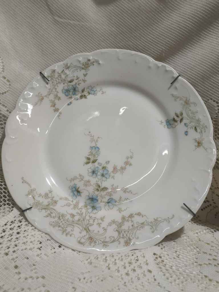 Piring Keramik Vintage Eropa