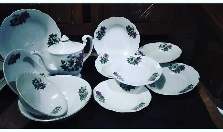 Piring Keramik Vintage