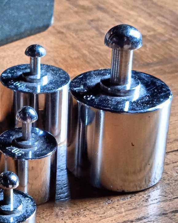 Anak Timbangan Vintage