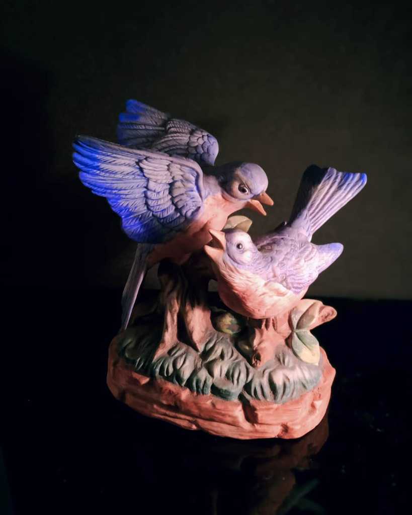 Hiasan meja ( porceline ).