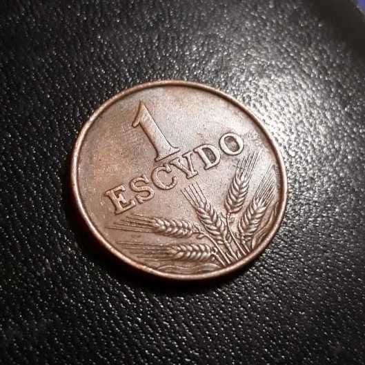 Portugal - 1 Escudo 1974 : Koin / Asing / Kuno