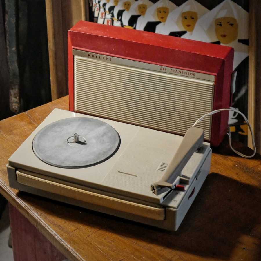 Turntable Vintage Suitcase Philips Holland 60s