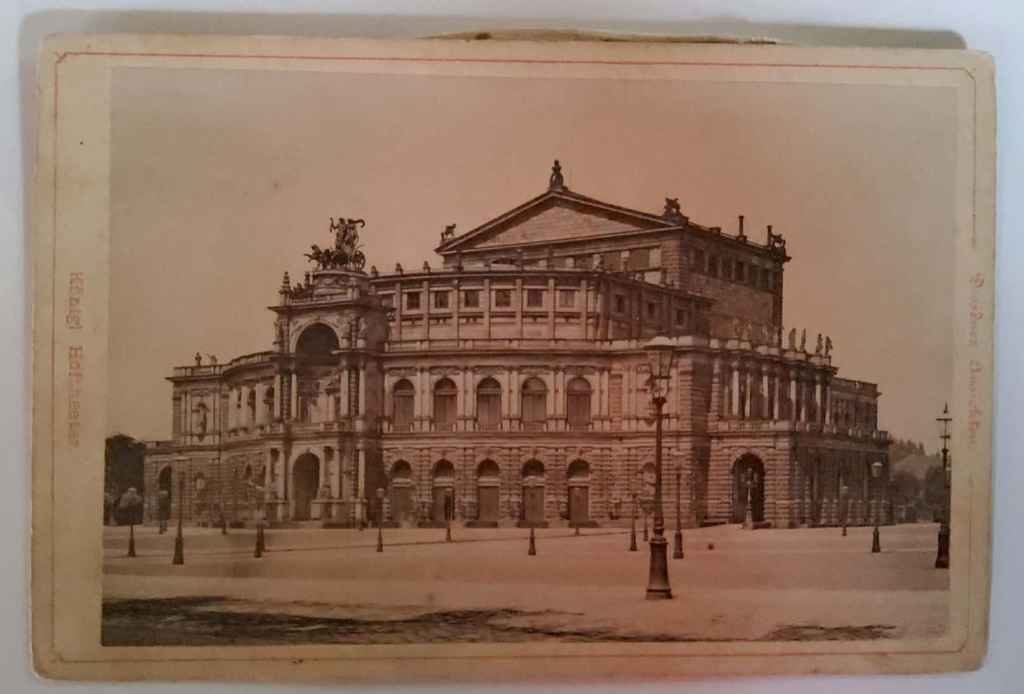 koleksi foto Antik/Kuno estimasi tahun 1870-an (A 0008)