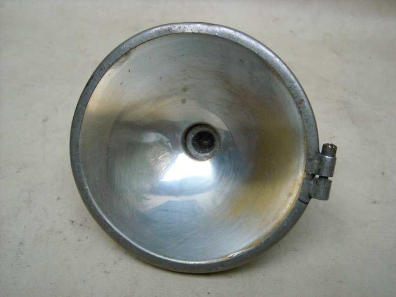 Lampu Merk PHILAG (557 –LAMPU DEPAN)