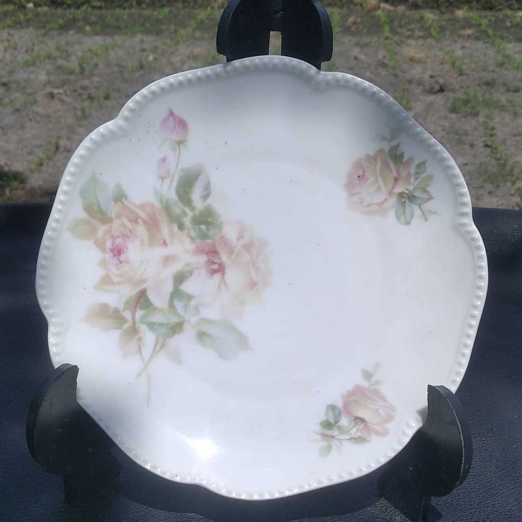 Piring Keramik Vintage