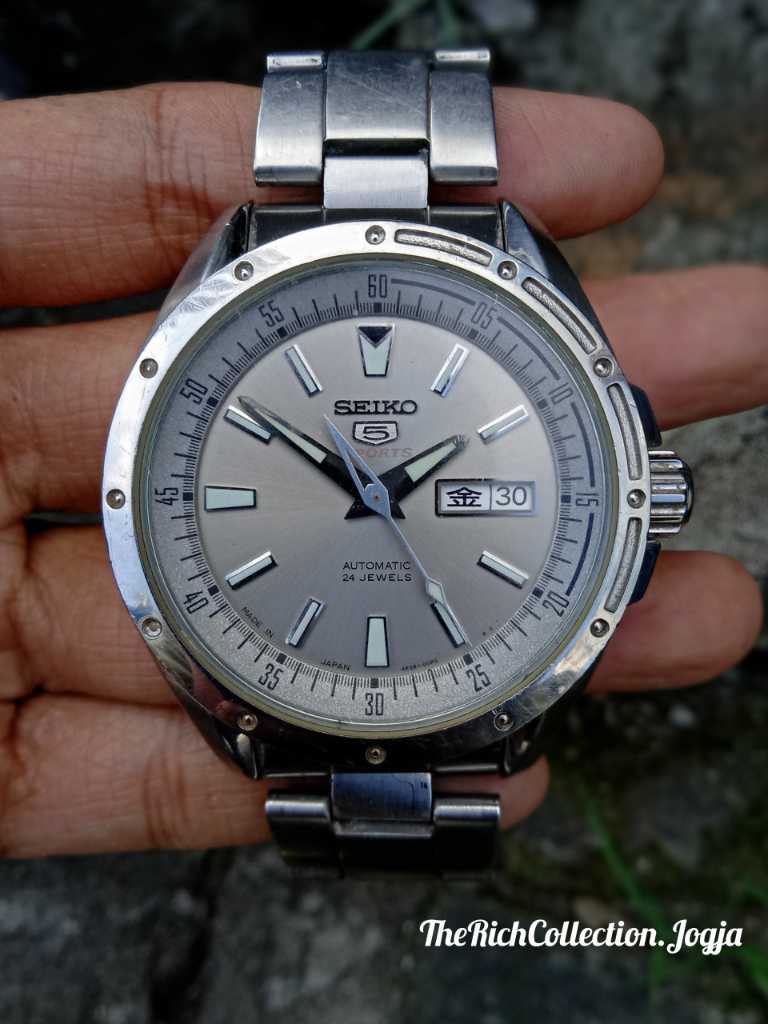 Seiko 5 sports discount sarz005