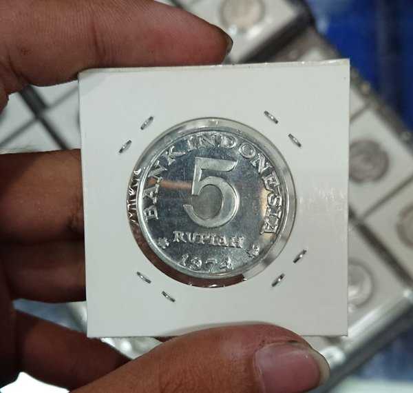 A1091 Per 1 Keping Uang Kuno Mahar 5 Rupiah 1974 Sudah Dirapikan di Holder Mulus