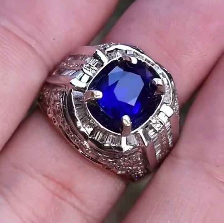 Royal Blue Sapphire Unheated