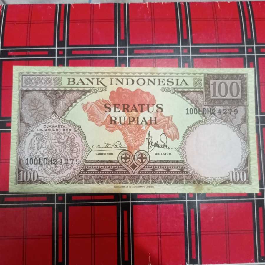 uang kuno 100 bunga tahun 1959 gress
