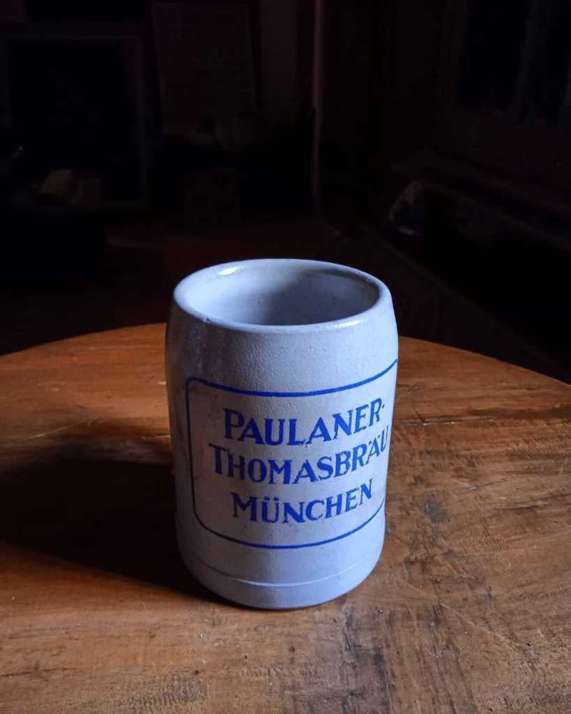 Mug beee "TPaulaner Thomasbrau München - Beer" Antik..