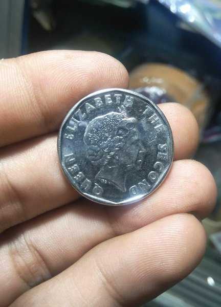 A 2193 Koin Kuno 1Dollar Queen Elizabeth East Caribbean States 2017