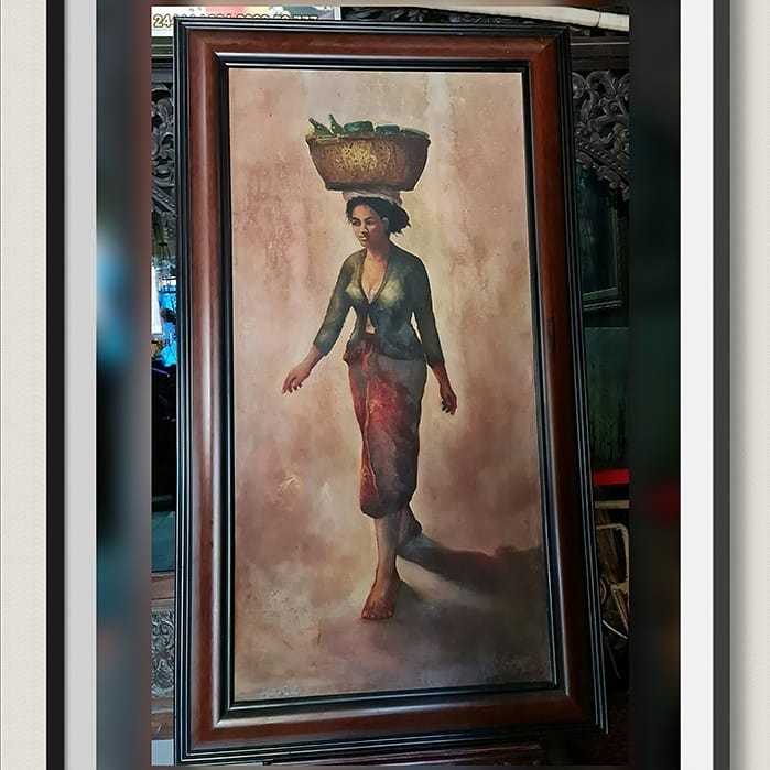Lukisan Wanita Njunjung Keranjang