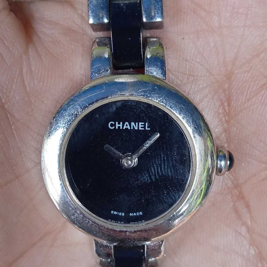 Jam Tangan CHANEL swiss made H6602