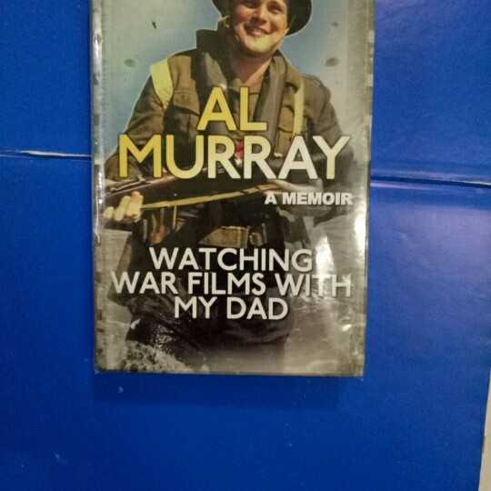 Novel Watching war dilm with my dad