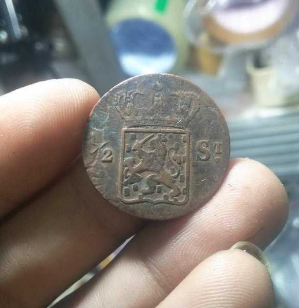 A 2130 Koin Kuno Nederland Indie Setengah Stuiver Tahun 1826 Bekas Pakai Kondisi Sesuai Gambar