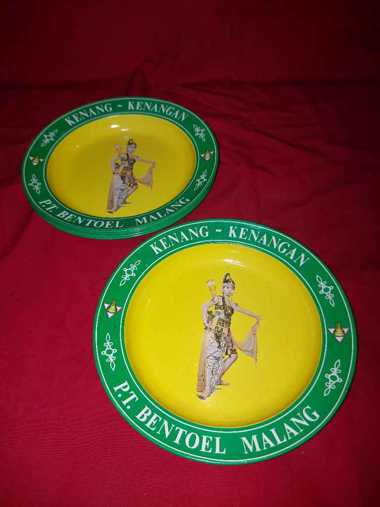 Piring Enamel Vintage