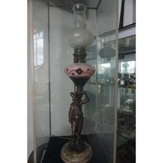 Lampu Antik Duduk Patung Eropa