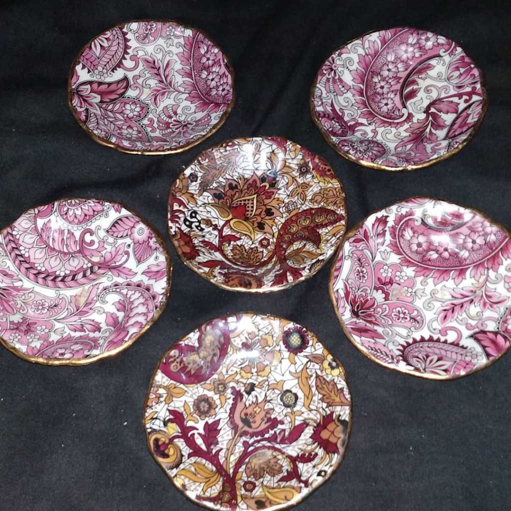 Piring Keramik Vintage