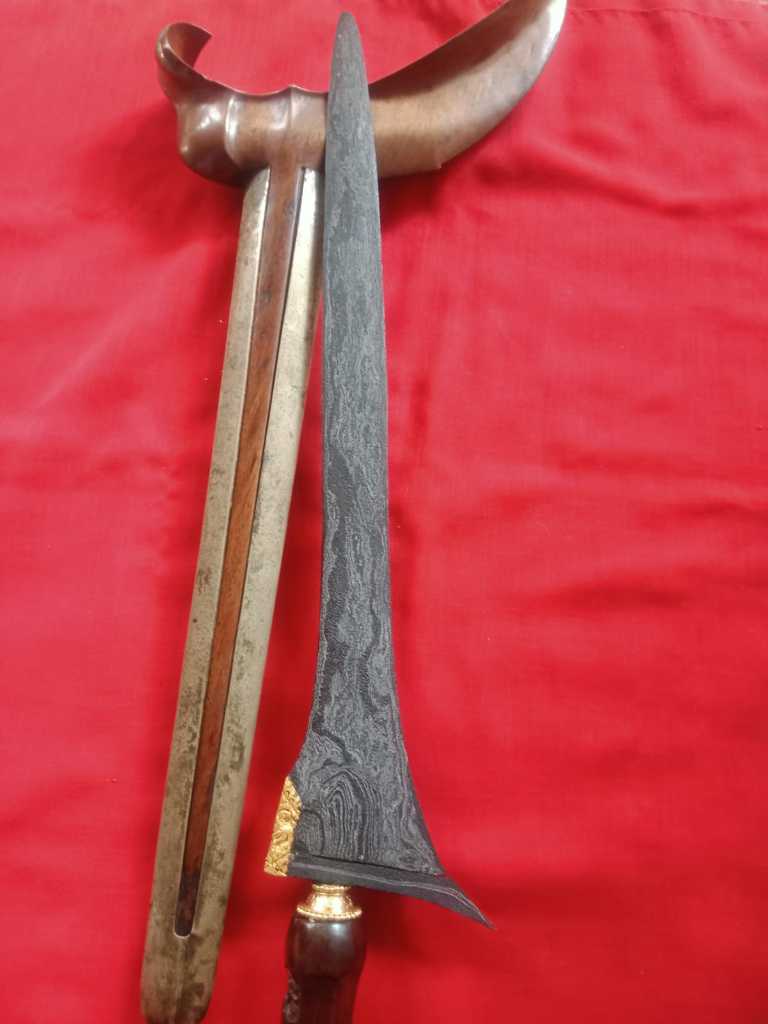 Keris Brojol Tangguh Tuban Kinatah Emas