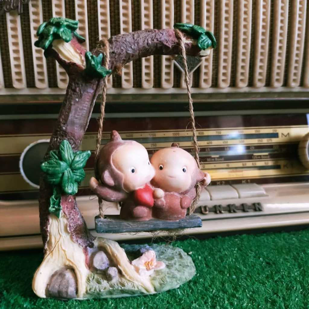 Patung Resin Vintage