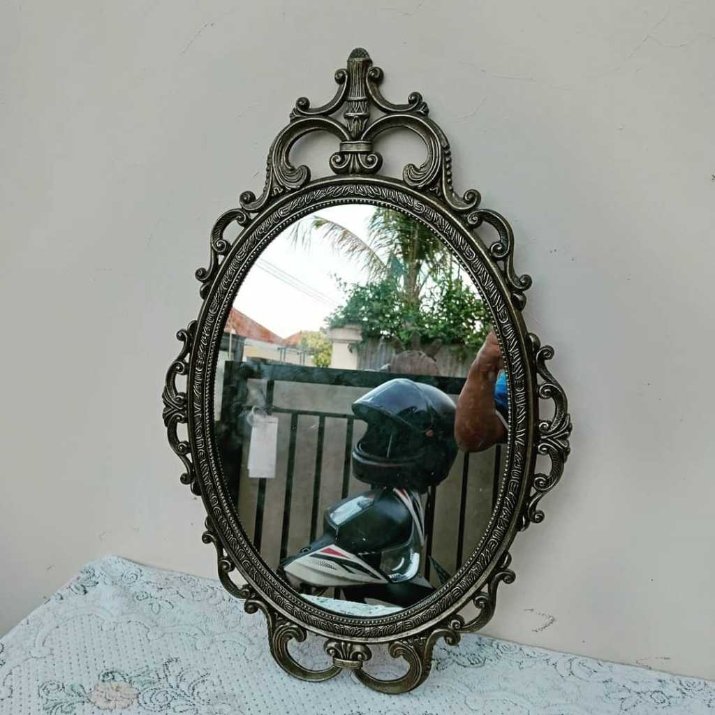 Kaca cermin ukuran besar  T 57cm x L.37cm