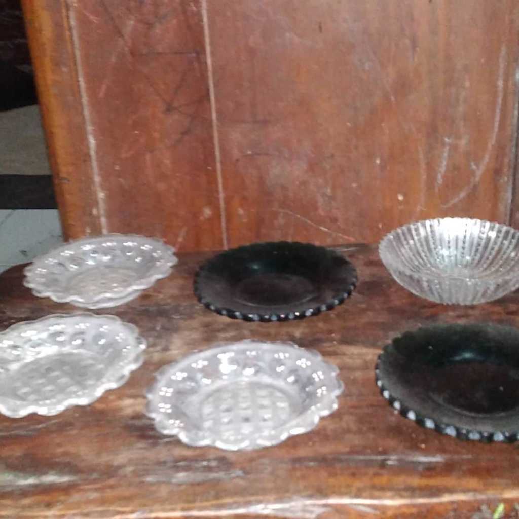 Piring Keramik Vintage