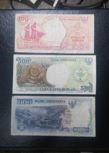 BL 2905 Lot 3 Lembar Uang Kuno Indonesia Set Mini 1992 Kondisi Bekas Pakai Sesuai Gambar